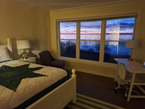 Spruce Room with Ocean View - 1 Queen Bed, 2nd floor - Double Occupancy pp- SOLD OUT