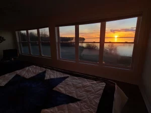 Skye Master Suite - 1 King Bed with Ocean View and Ensuite Bath - 2nd floor - Double Occupancy pp - SOLD OUT