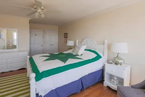 Spruce Room with Ocean View - 1 Queen Bed, 2nd floor - Double Occupancy pp- SOLD OUT